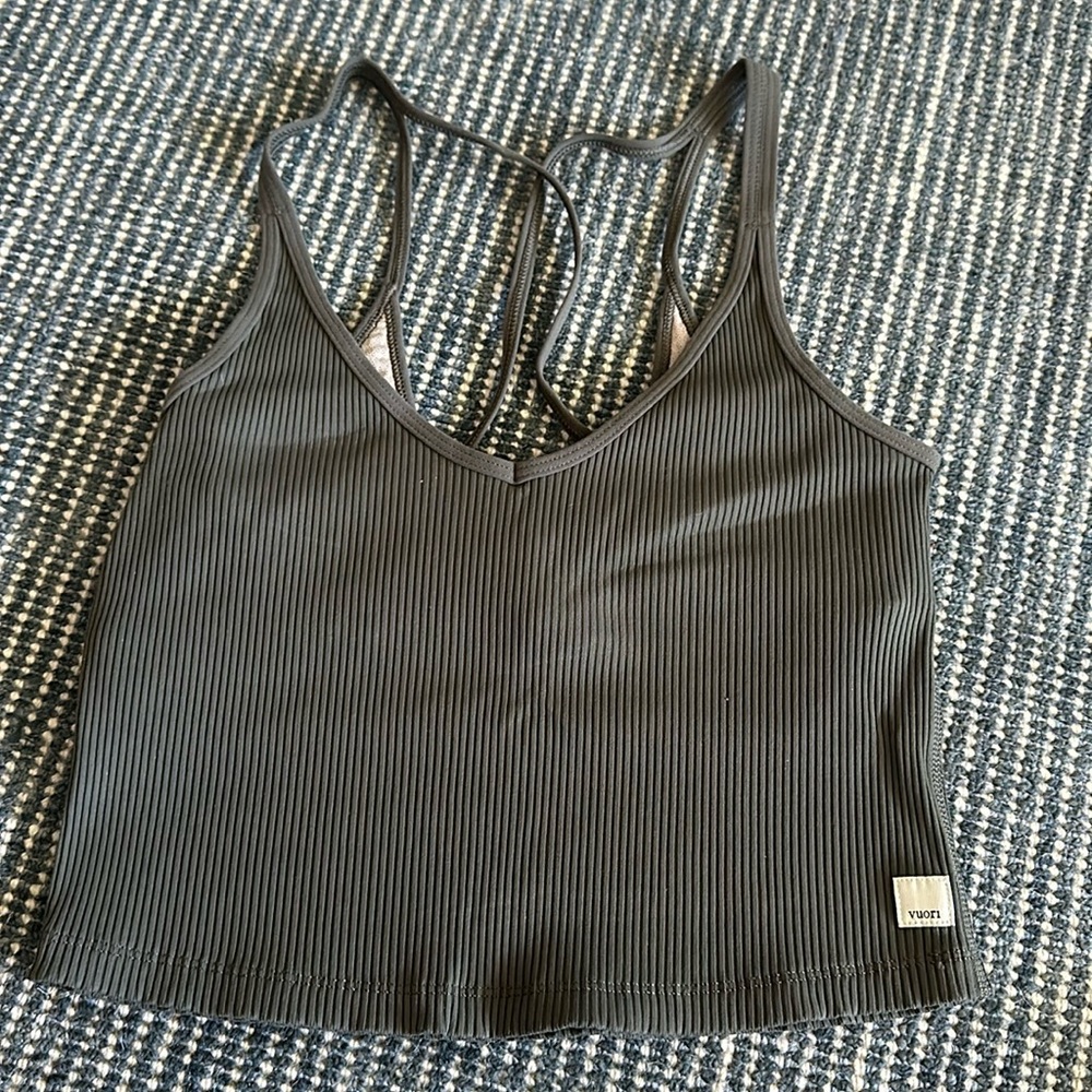 Vouri ribbed crop tank top